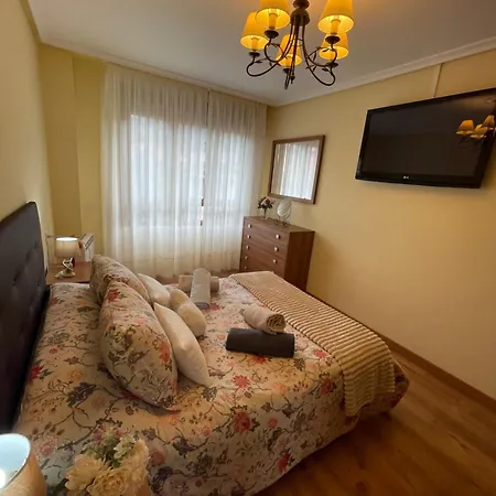 Casa Pilar Casa Llara, En El Paraiso, Cerca De Todo Ujo